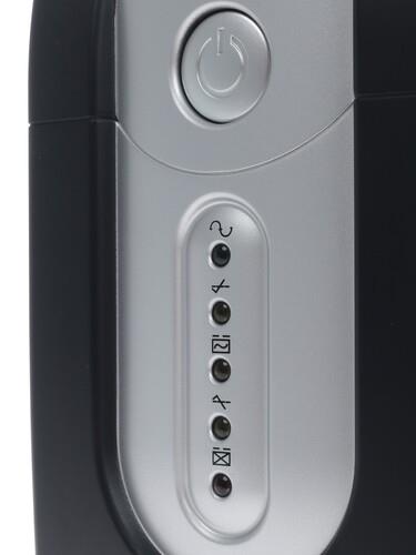 ИБП Powercom IMPERIAL IMP-3000AP ИБП Powercom IMPERIAL IMP-3000AP — Аккумуляторный отсек и вентиляция