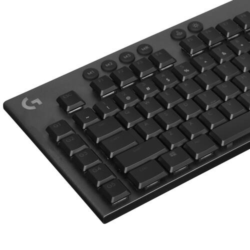 Клавиатура проводная Logitech G813 Клавиатура проводная Logitech G813 — Подсветка и детали исполнения