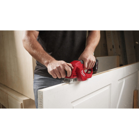 Рубанок Milwaukee M12BLP-0X (4933492850)