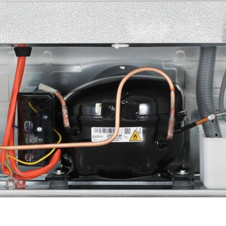 Холодильник с морозильником   Haier C4F640CWU1 белый