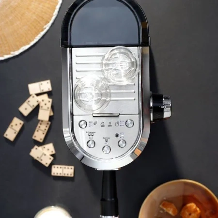 Кофеварка DeLonghi EC950.M серебристый