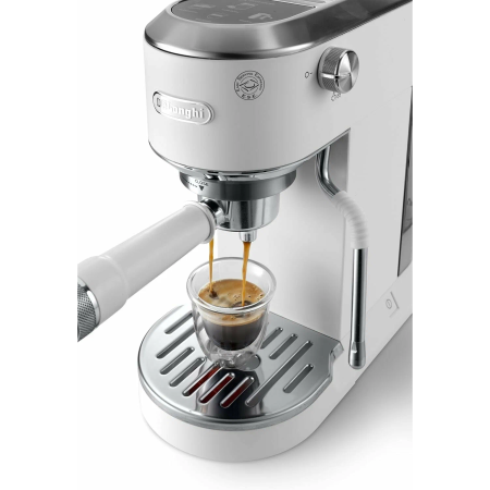 Кофеварка DeLonghi EC 890 WI